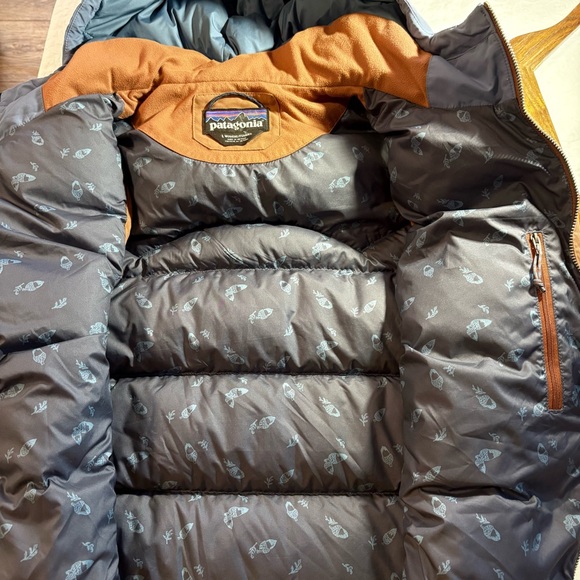 Patagonia Hooded Down Puffer Vest Women’s Large Gorpcore - Picture 9 of 9